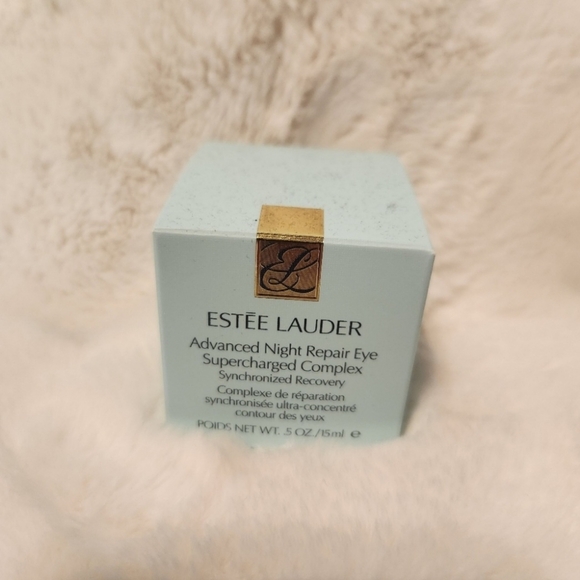 Estee Lauder Lotion And Night Repair - Picture 2 of 3